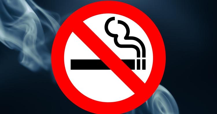 Új Dohányozni tilos tábla